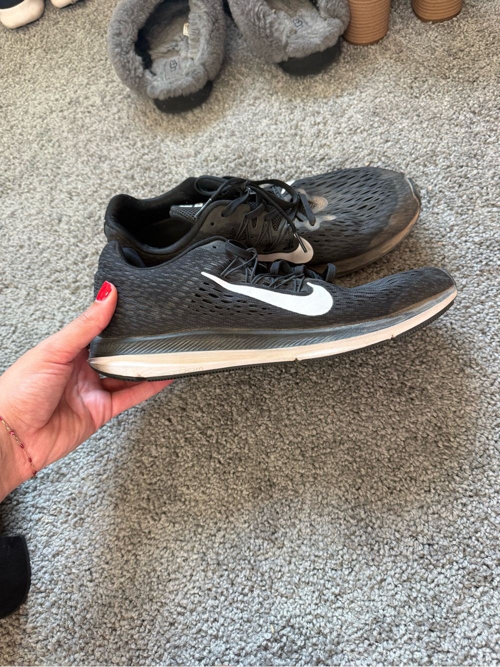 Nike Zoom Winflo Shoes